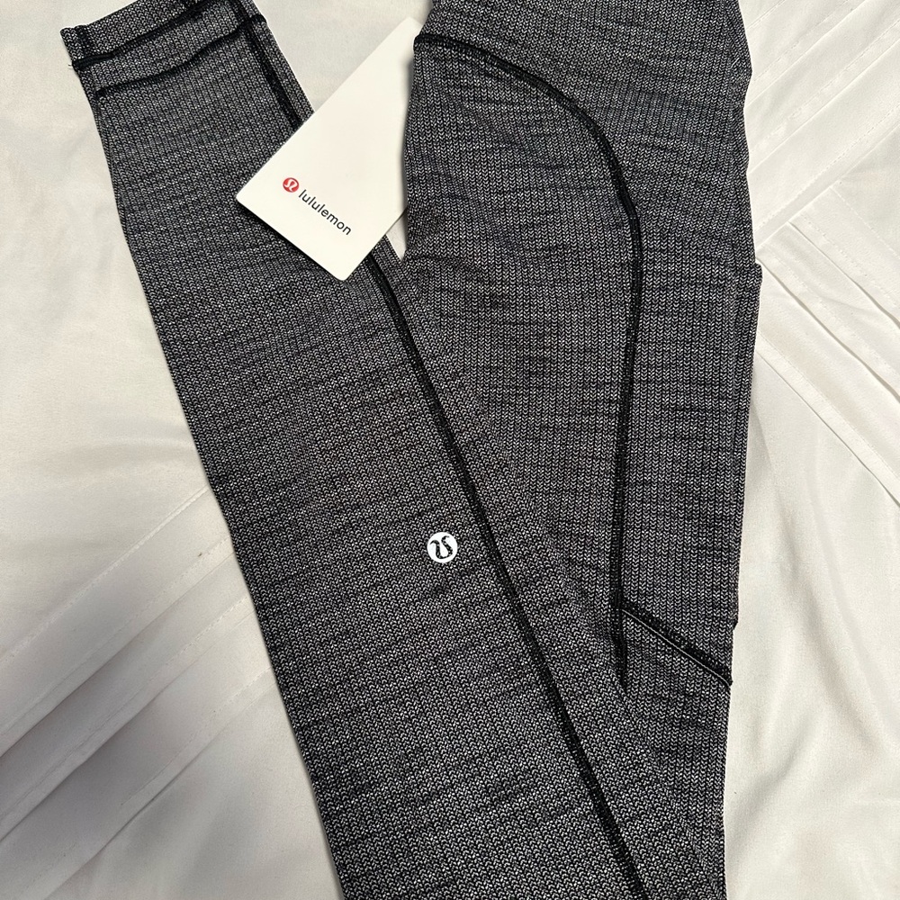 Lululemon speed up leggings NWT 28”